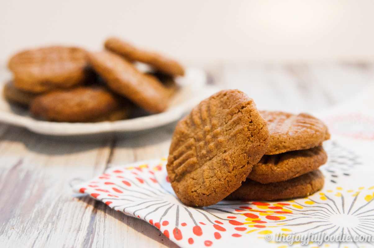 almond-butter-cookies-2