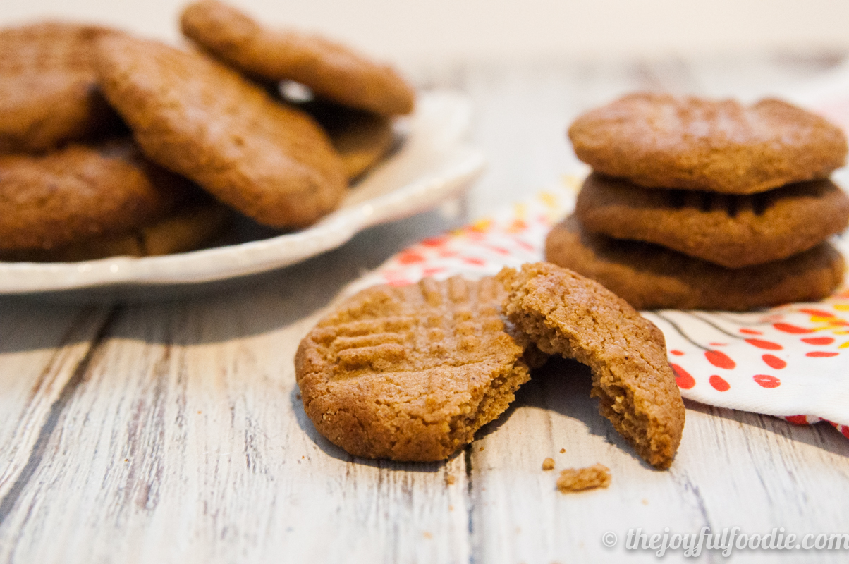 almond-butter-cookies-3